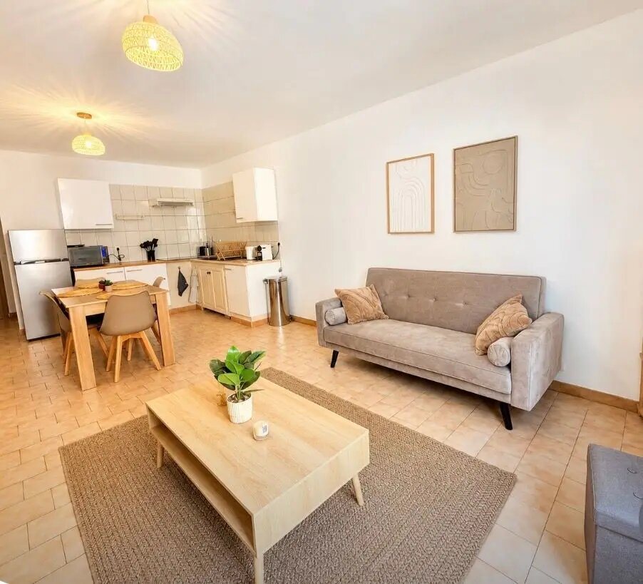 Appartement à louer, 65m², Castellane