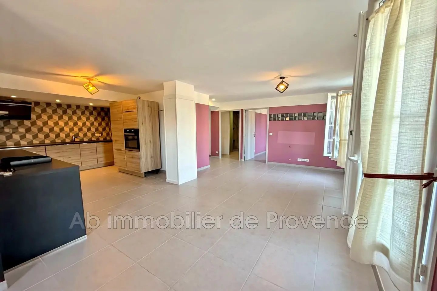 Appartement à vendre, 64m², La Roque-d'Anthéron