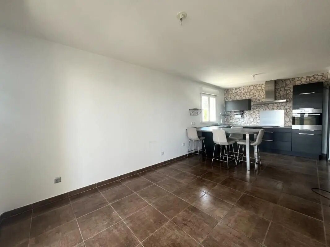Appartement à louer, 61m², Borgo