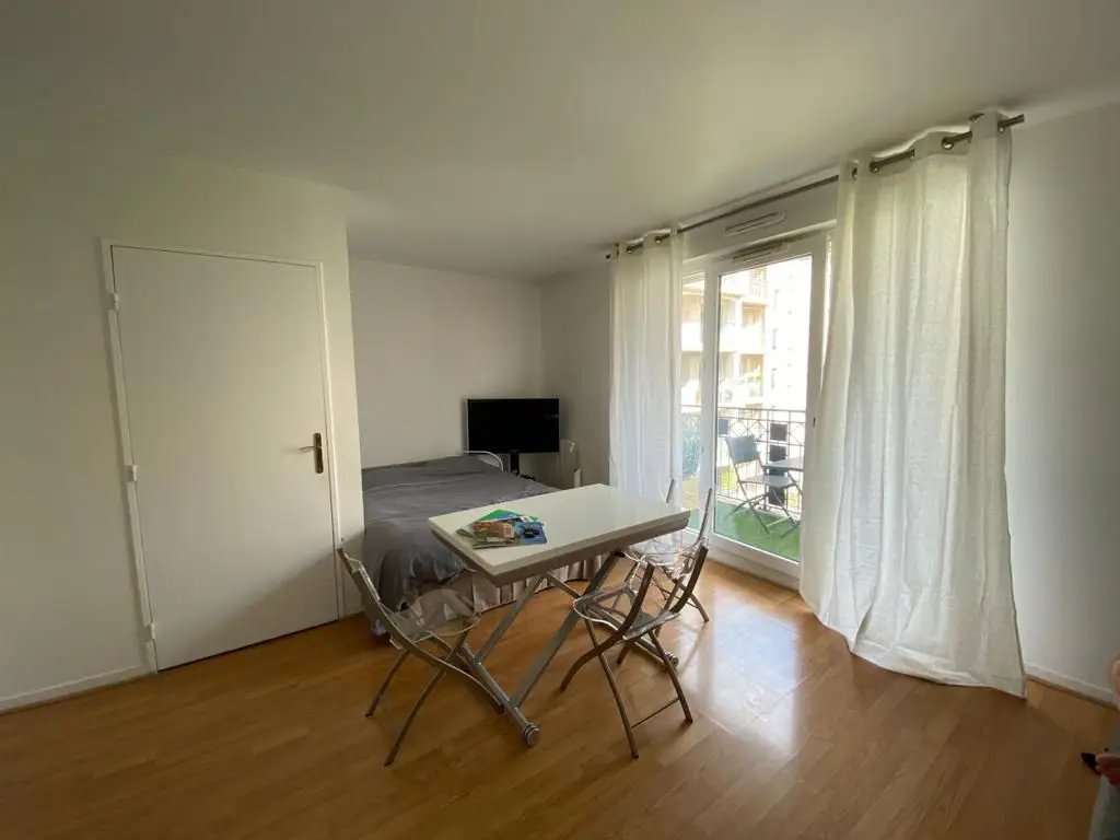 Appartement à louer, 28m², Puteaux