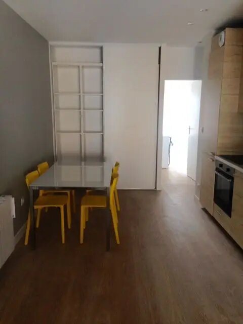 Appartement à louer, 63m², Belleville