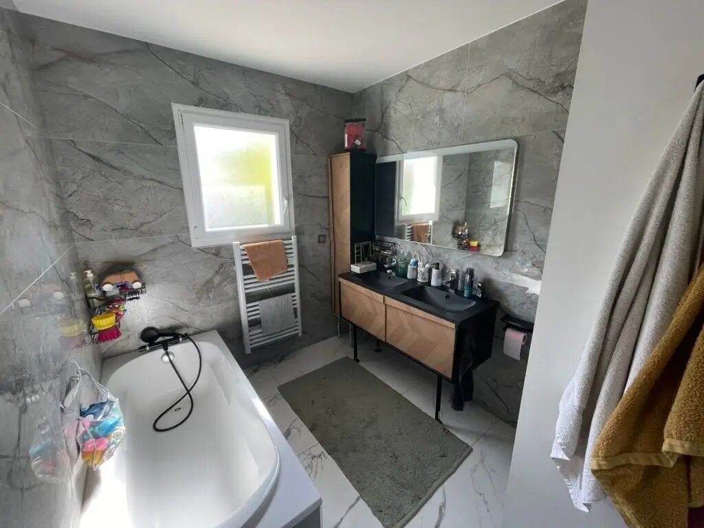 Maison à vendre, 131m², Cranves-Sales
