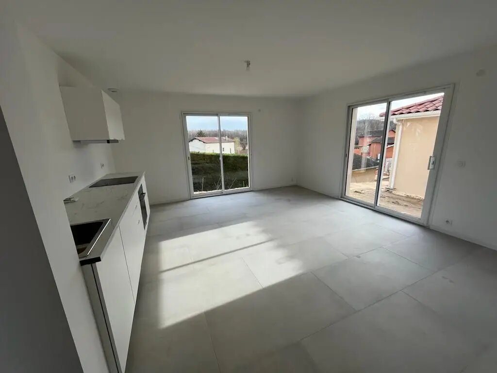 Maison à louer, 115m², Saint-Didier-de-Formans