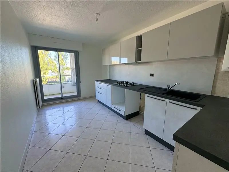 Appartement à louer, 84m², Eysines