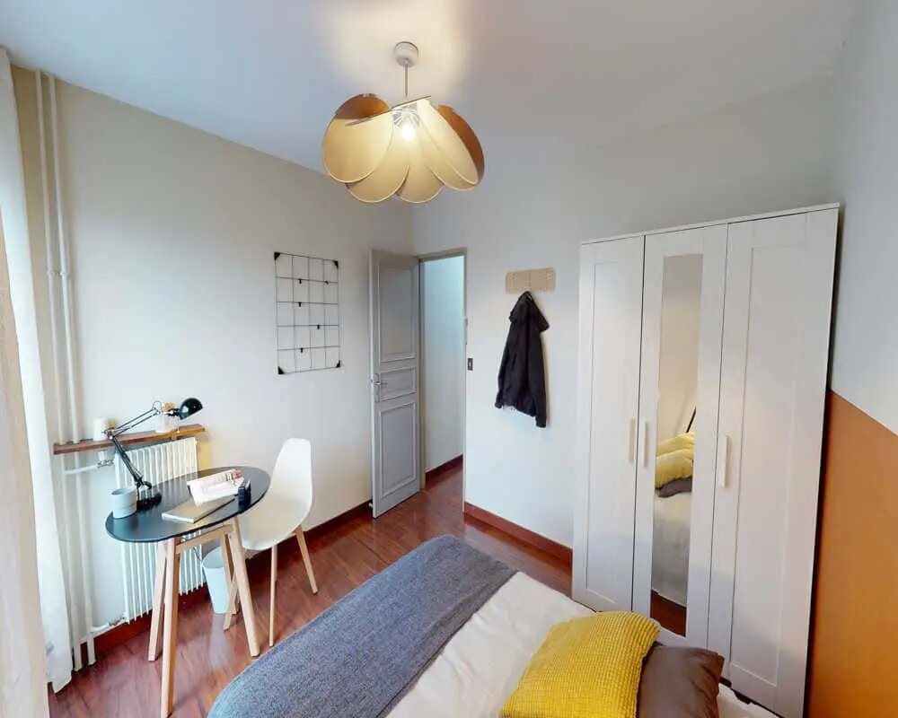 Appartement à louer, 15m², Courbevoie