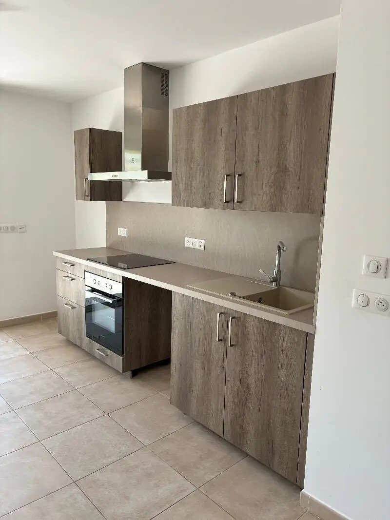 Appartement à louer, 61m², Toulon