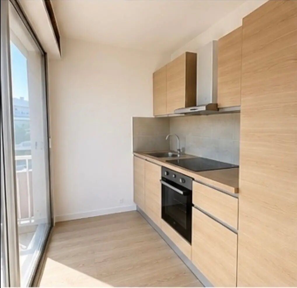 Appartement à louer, 31m², Vallauris