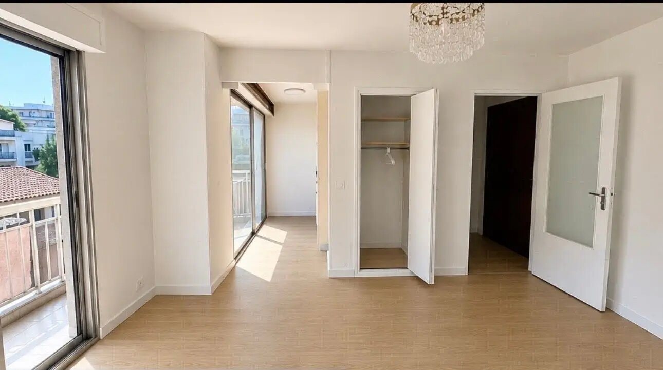 Appartement à louer, 31m², Vallauris