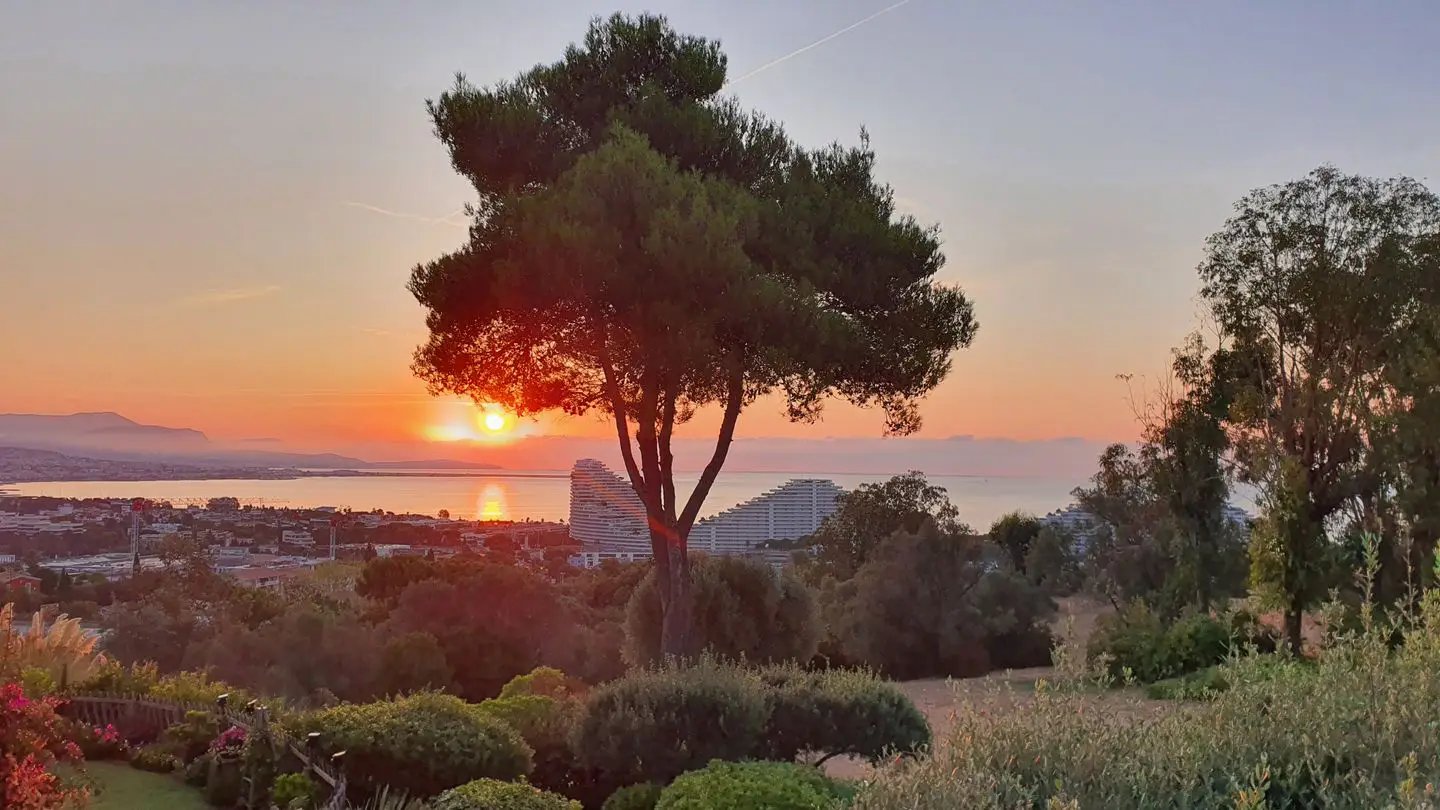 Appartement à louer, 81m², Villeneuve-Loubet