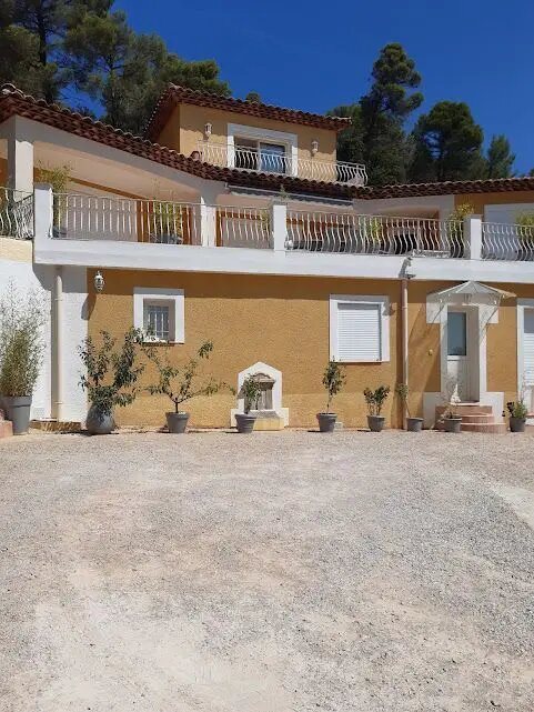 Maison à louer, 120m², Garéoult