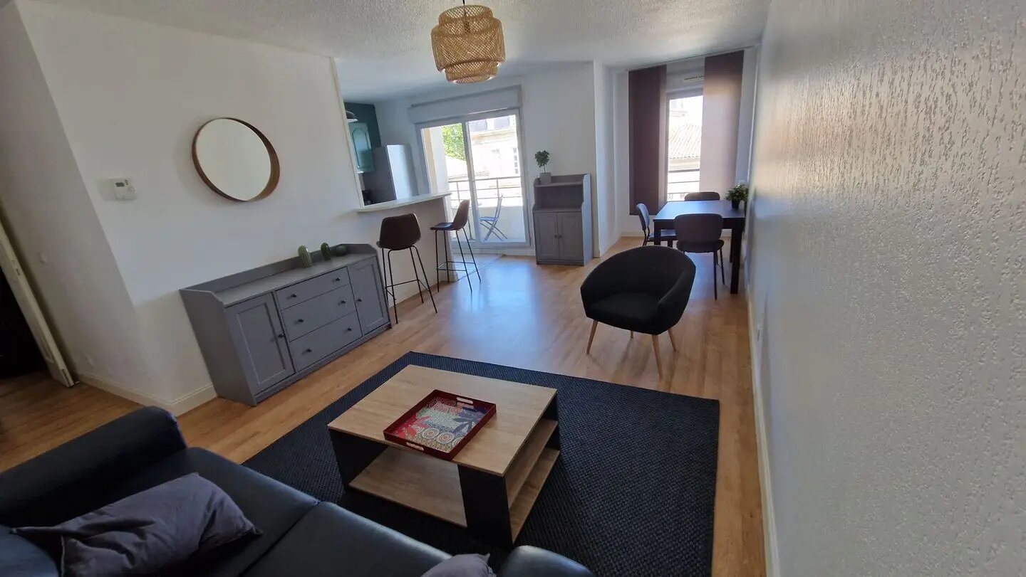 Appartement à louer, 73m², Talence