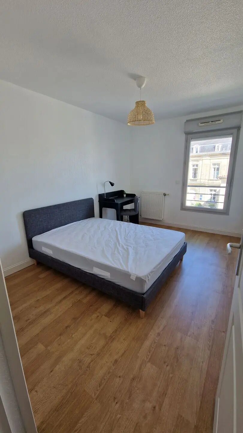 Appartement à louer, 73m², Talence