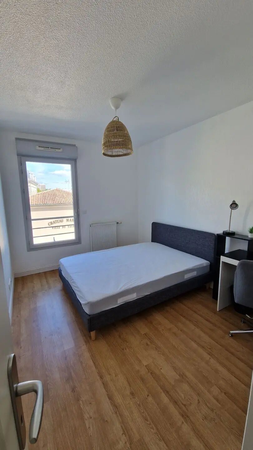 Appartement à louer, 73m², Talence