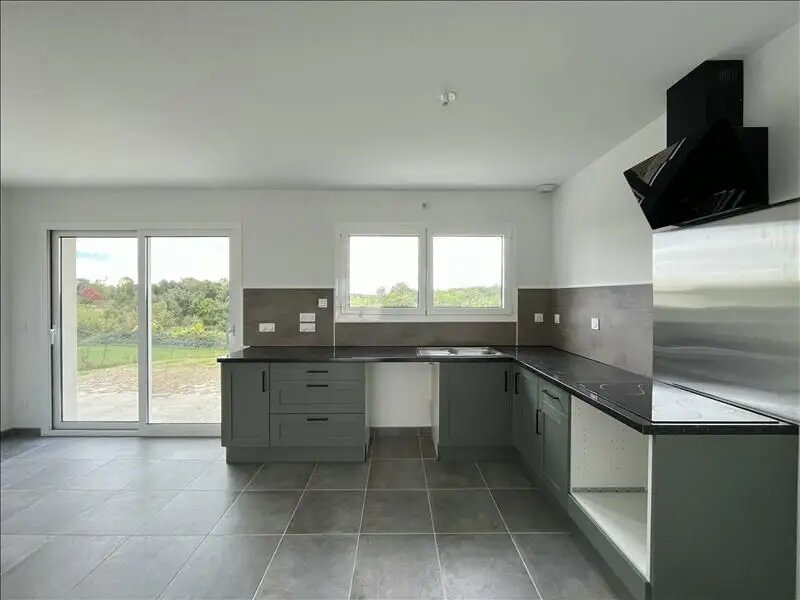 Maison à louer, 91m², Montesquieu