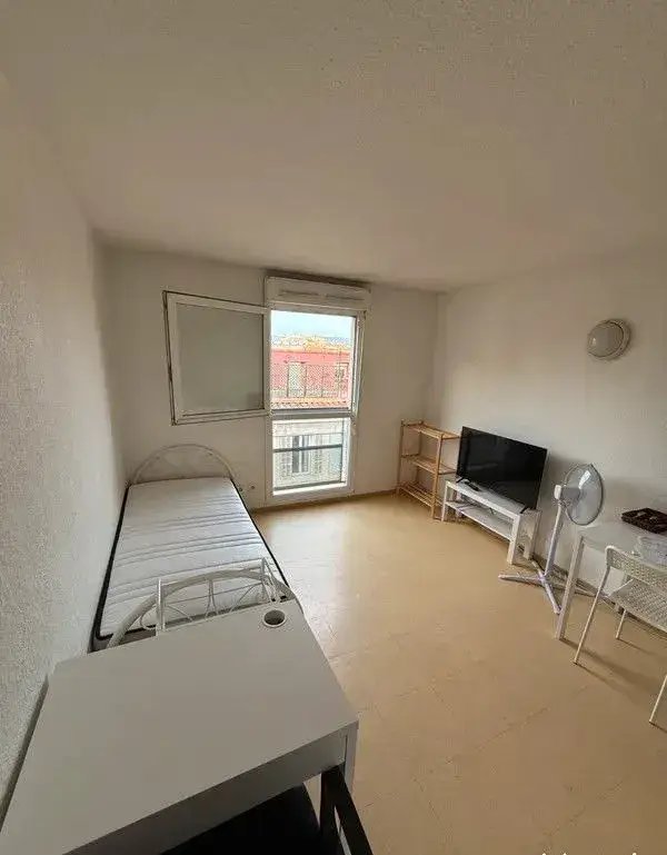Appartement à louer, 19m², Marseille 5ème