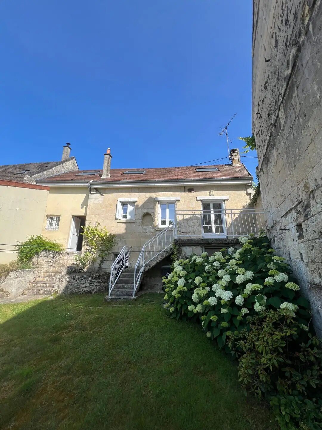 Maison à louer, 75m², Tracy-le-Mont