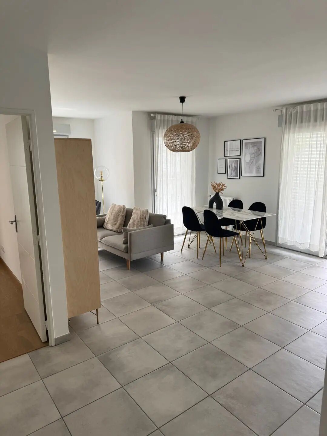 Appartement à louer, 53m², Saint-Genis-Pouilly