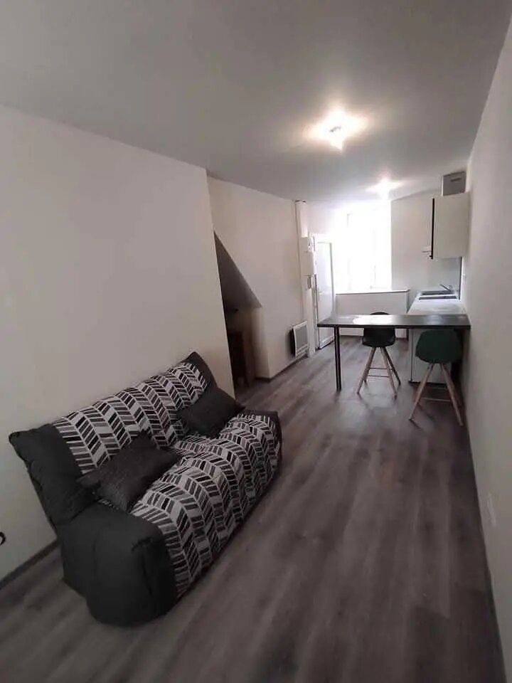 Appartement à louer, 19m², Lons-le-Saunier