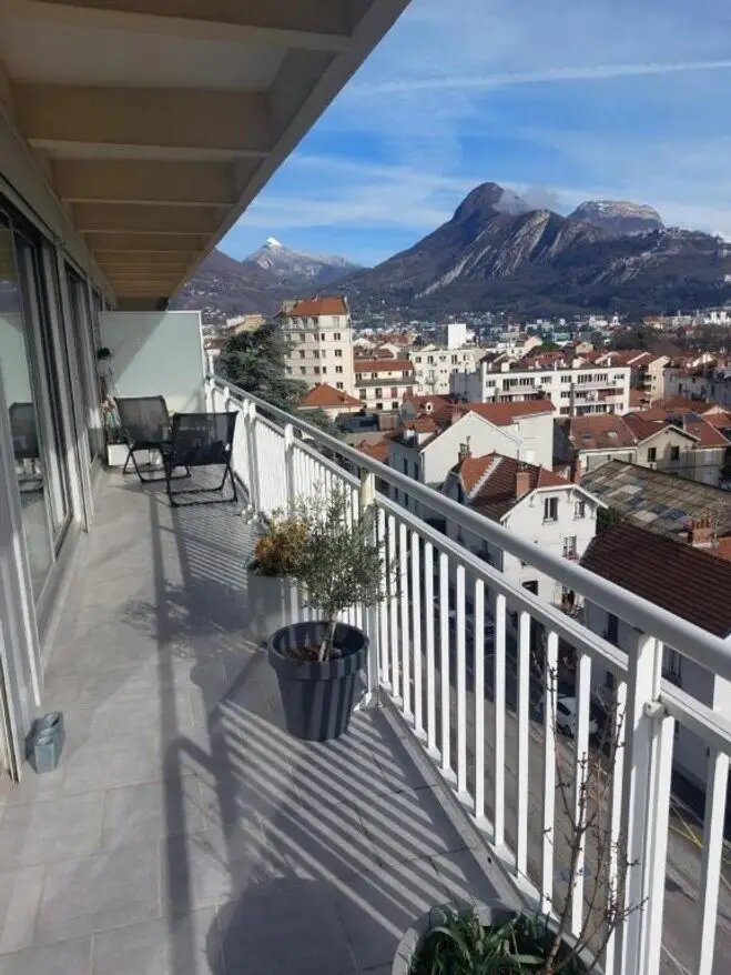 Appartement à louer, 109m², Grenoble