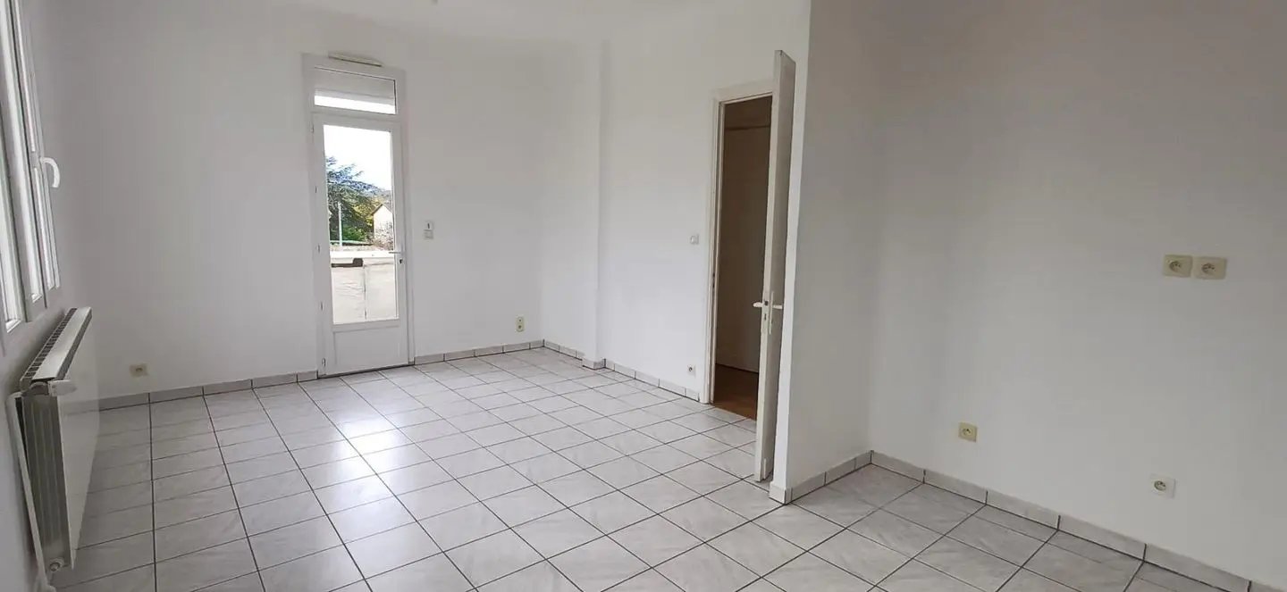 Appartement à louer, 77m², Muret