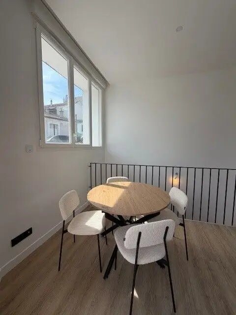 Appartement à louer, 60m², Suresnes
