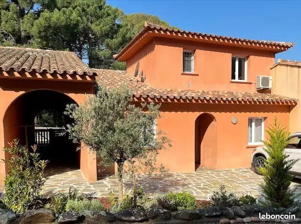 Maison à louer, 100m², Zonza