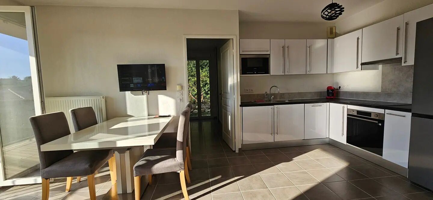 Appartement à louer, 40m², Le Rouret