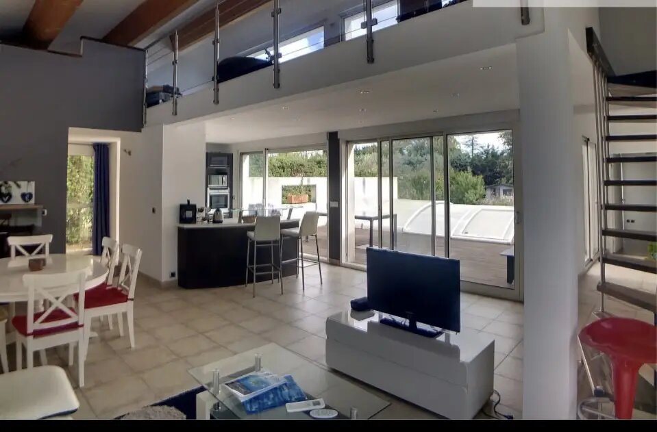 Maison à louer, 145m², Saussines
