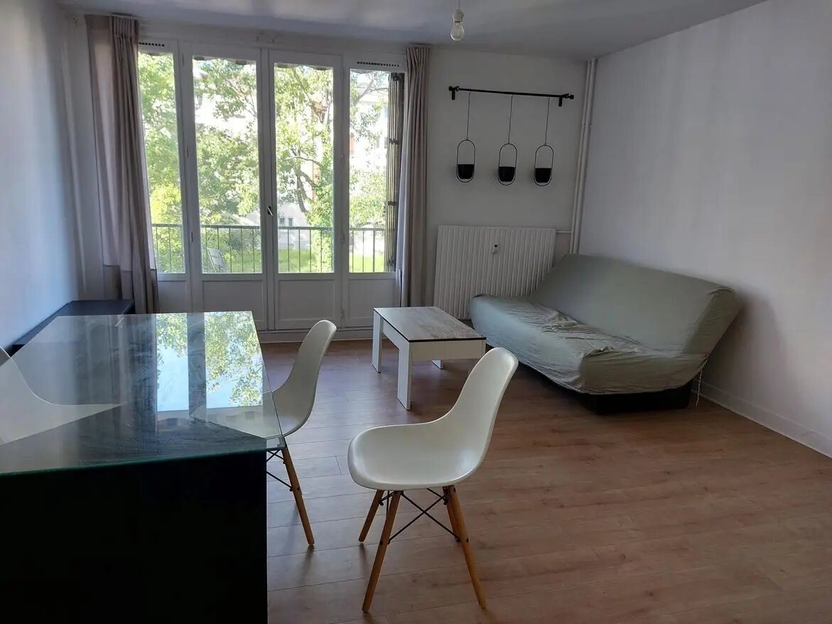 Appartement à louer, 63m², Compiègne