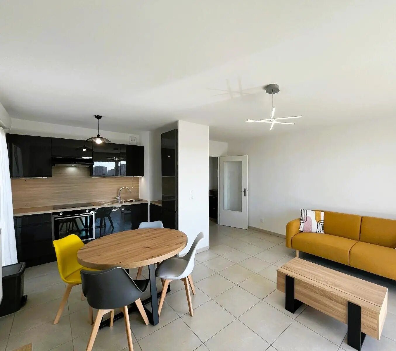 Appartement à louer, 40m², Courbevoie