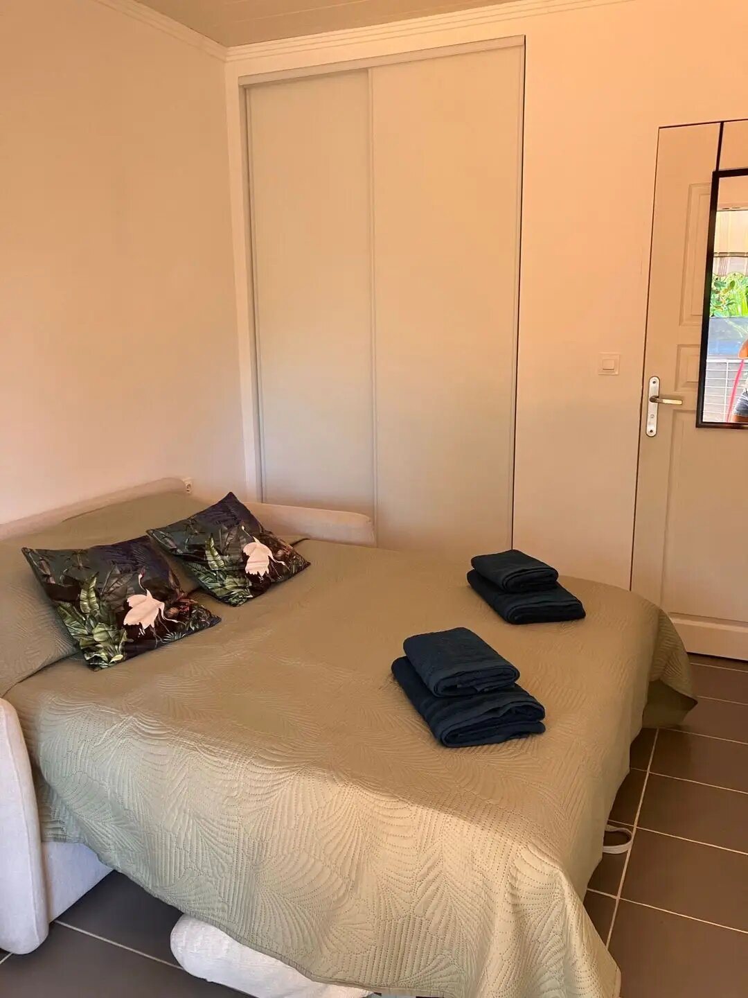 Appartement à louer, 18m², Roquefort-les-Pins