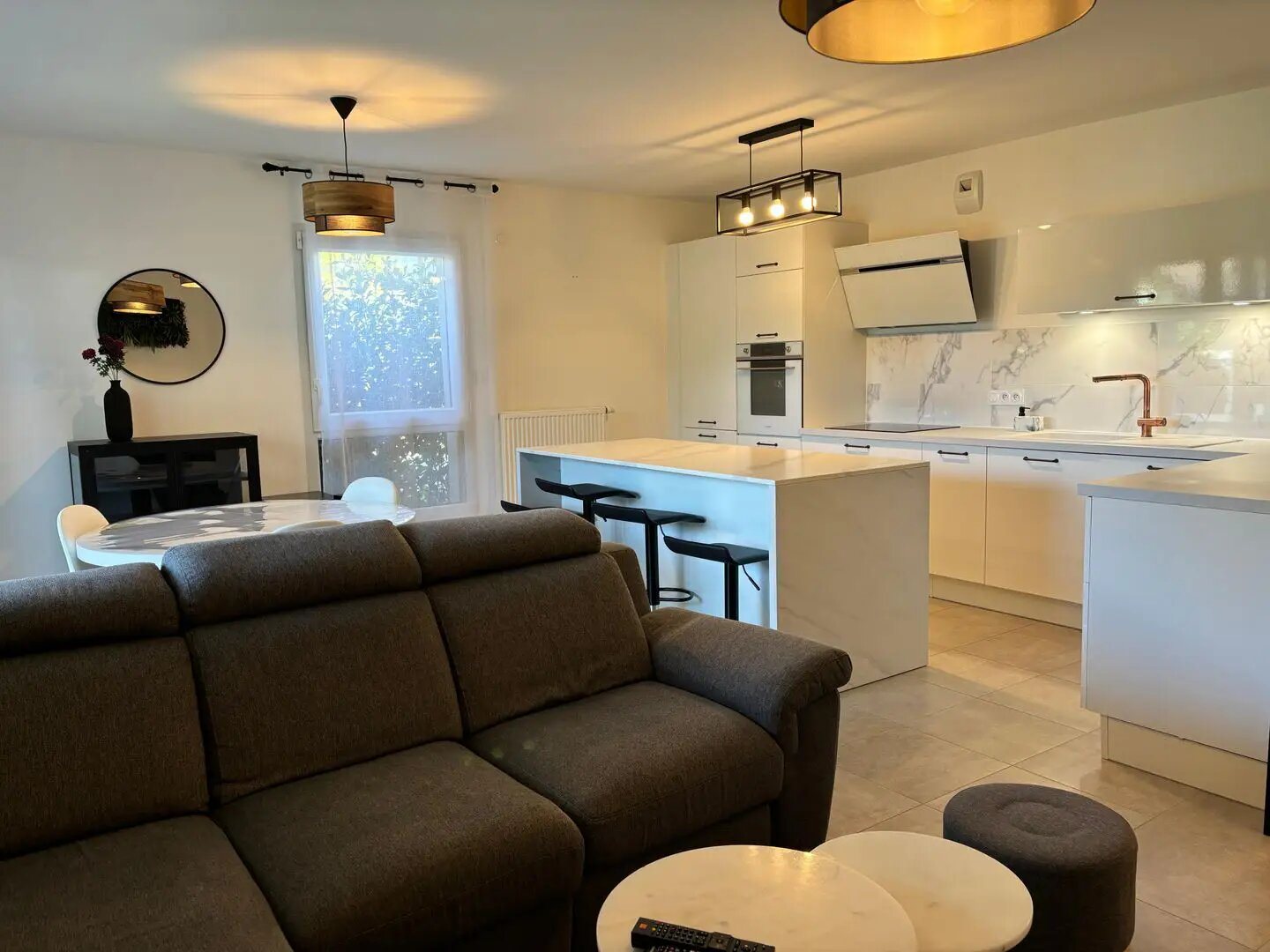 Appartement à louer, 71m², Versonnex