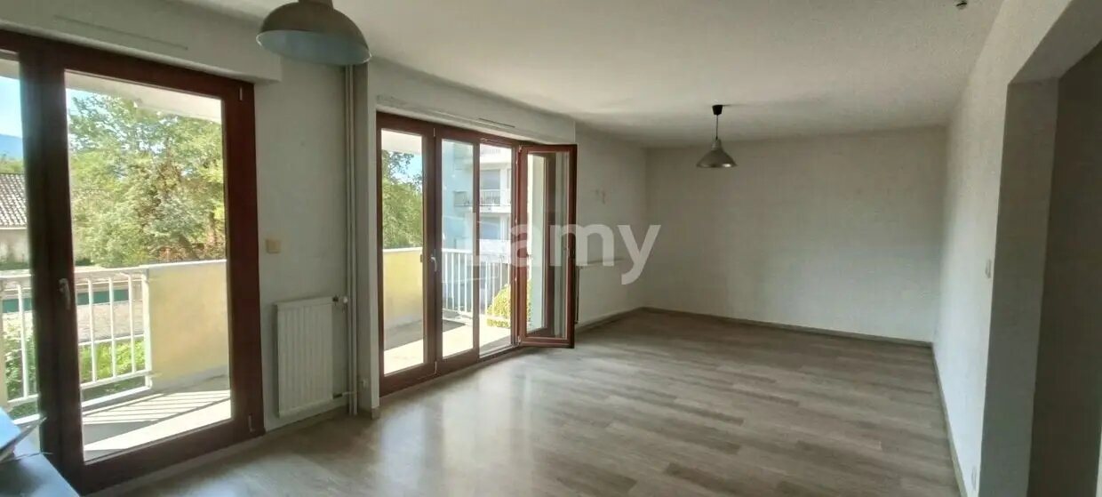 Appartement à louer, 78m², Meylan