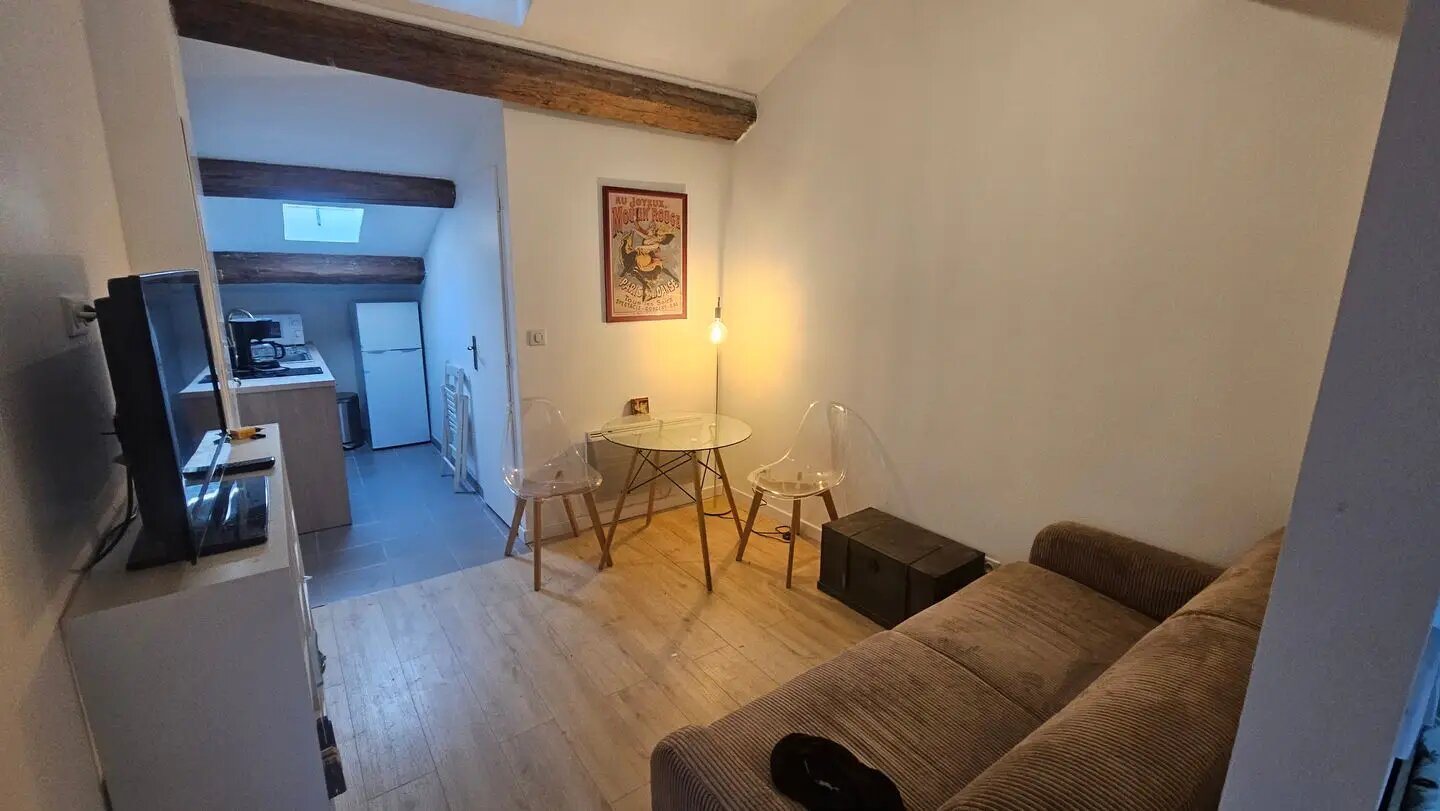 Appartement à louer, 17m², Sète