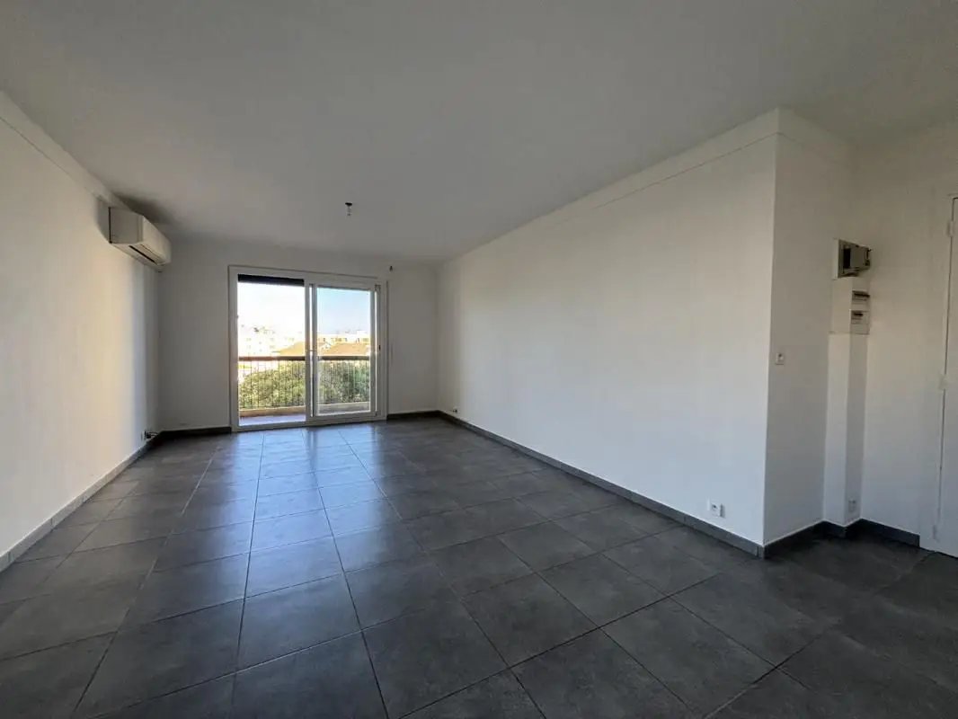 Appartement à louer, 50m², Bastia