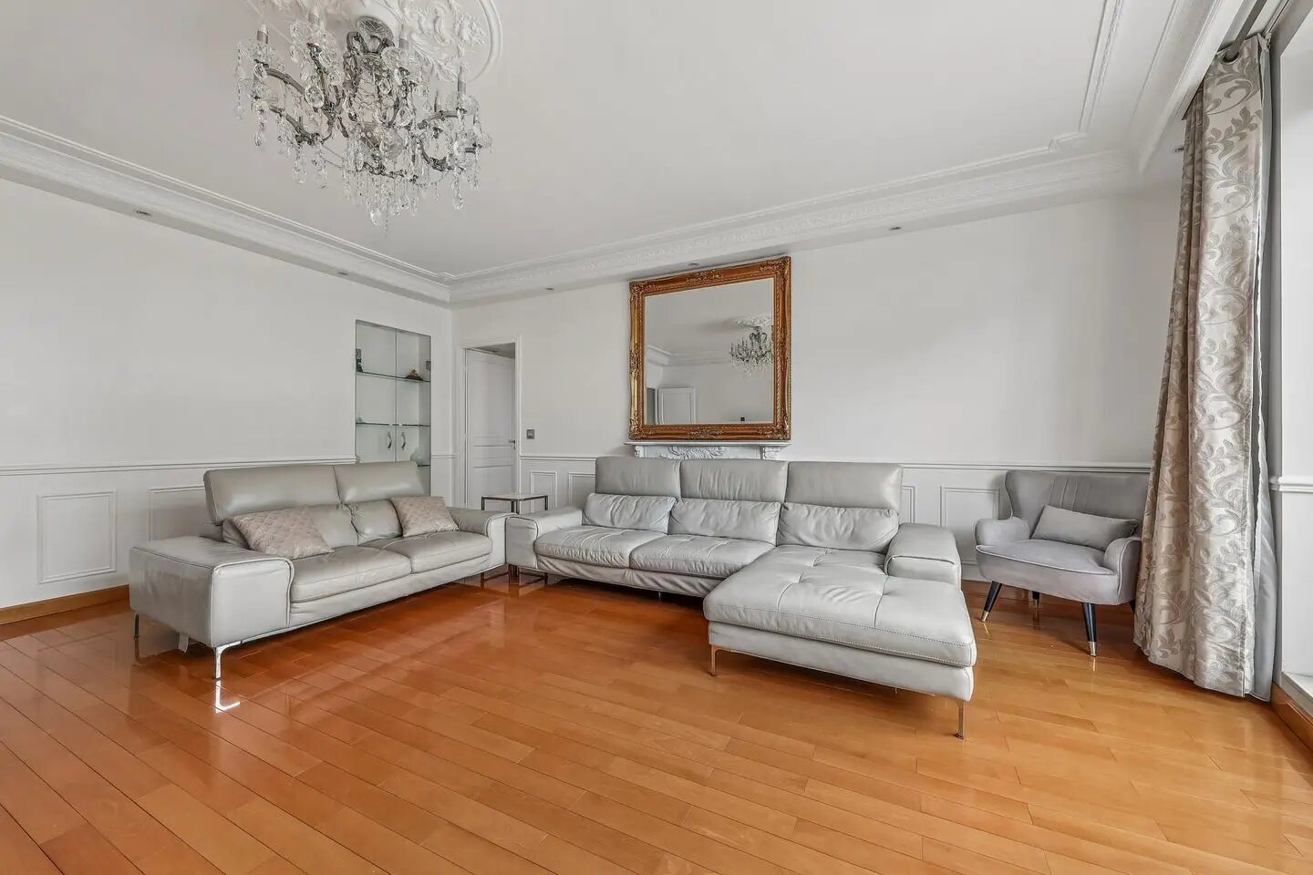 Appartement à louer, 197m², Paris 10ème