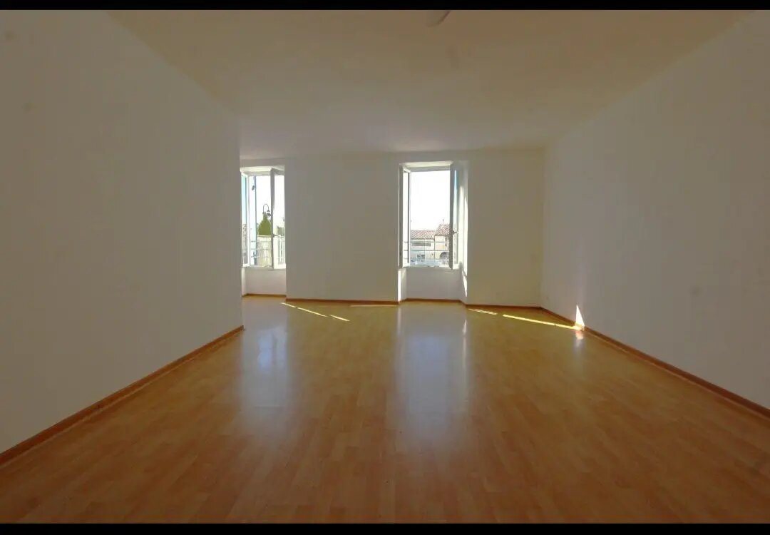 Appartement à louer, 49m², Gémozac