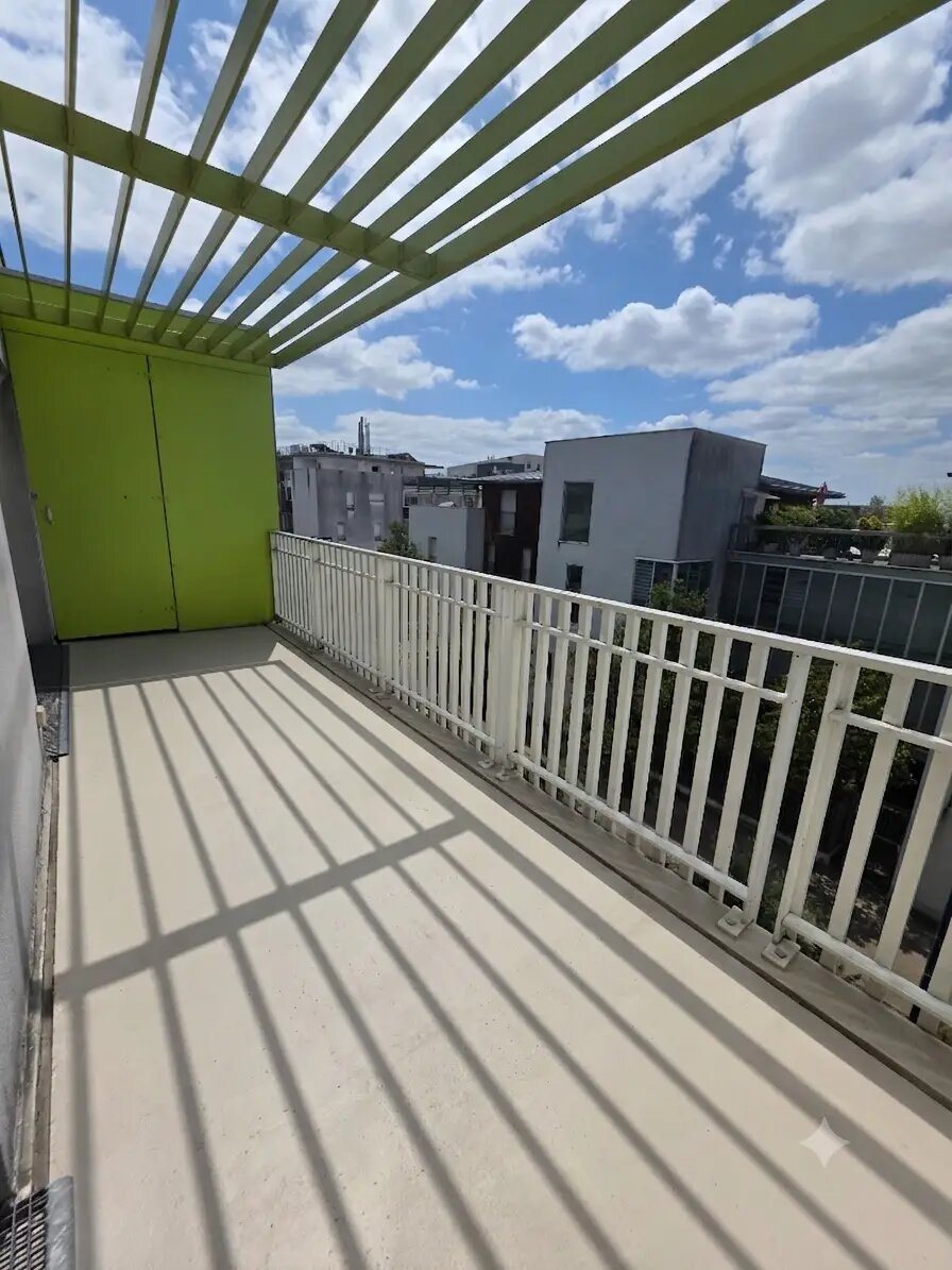 Appartement à louer, 67m², Floirac