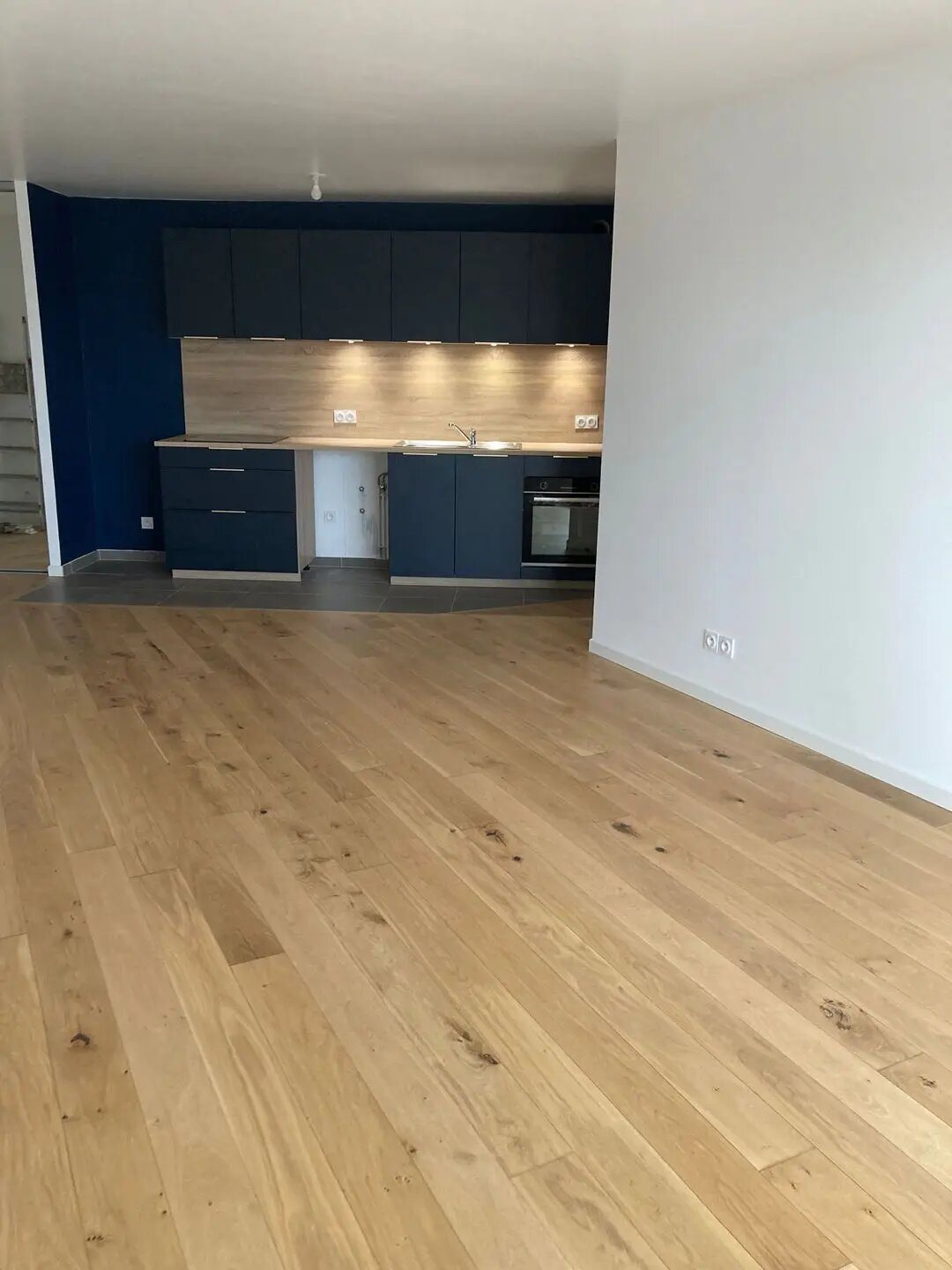 Appartement à louer, 70m², Clichy