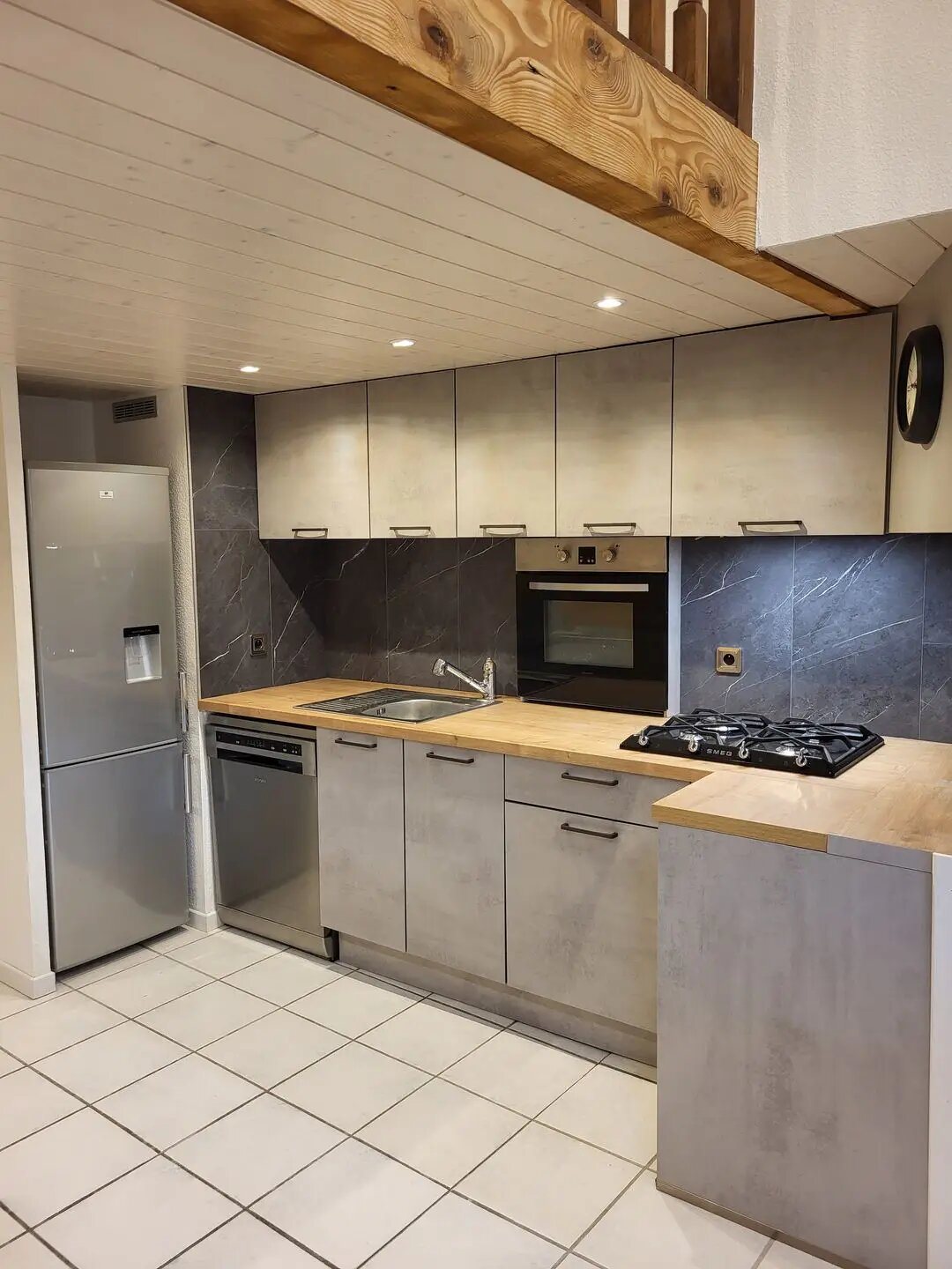 Appartement à louer, 66m², Collonges