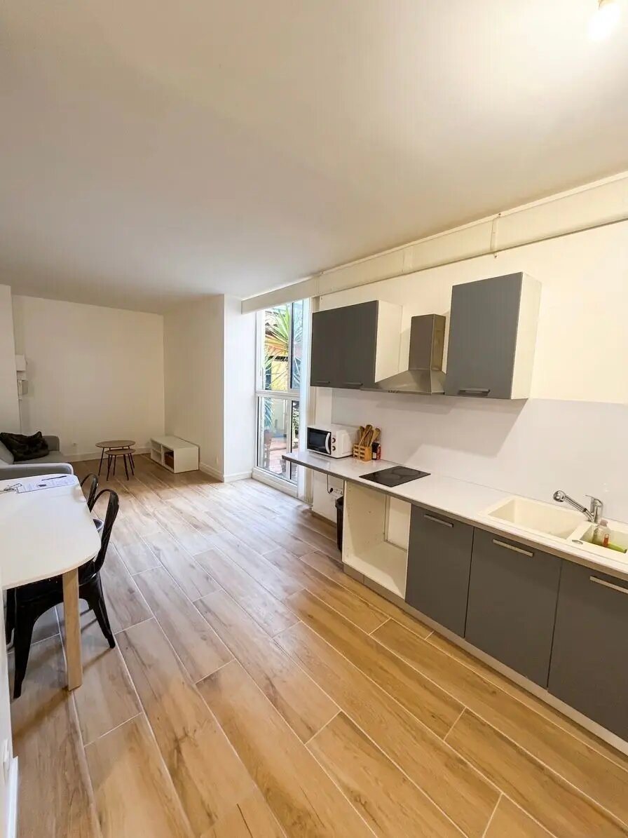 Appartement à louer, 60m², Saintes