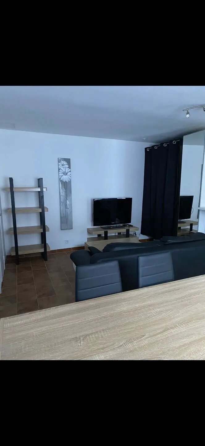 Appartement à louer, 37m², Lanmeur