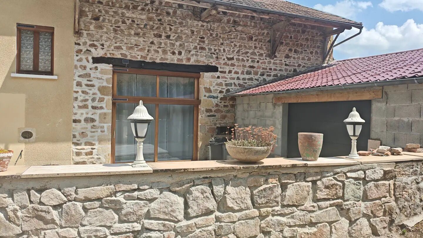 Maison à vendre, 200m², Saint-Bonnet-des-Bruyères