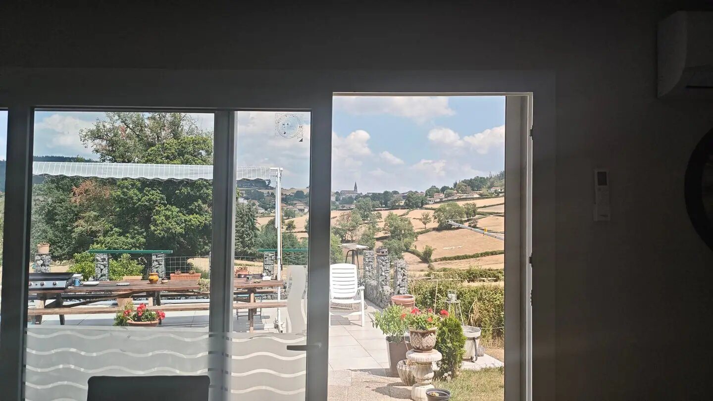 Maison à vendre, 200m², Saint-Bonnet-des-Bruyères