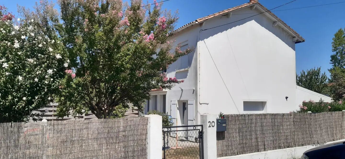 Maison à louer, 87m², Saintes
