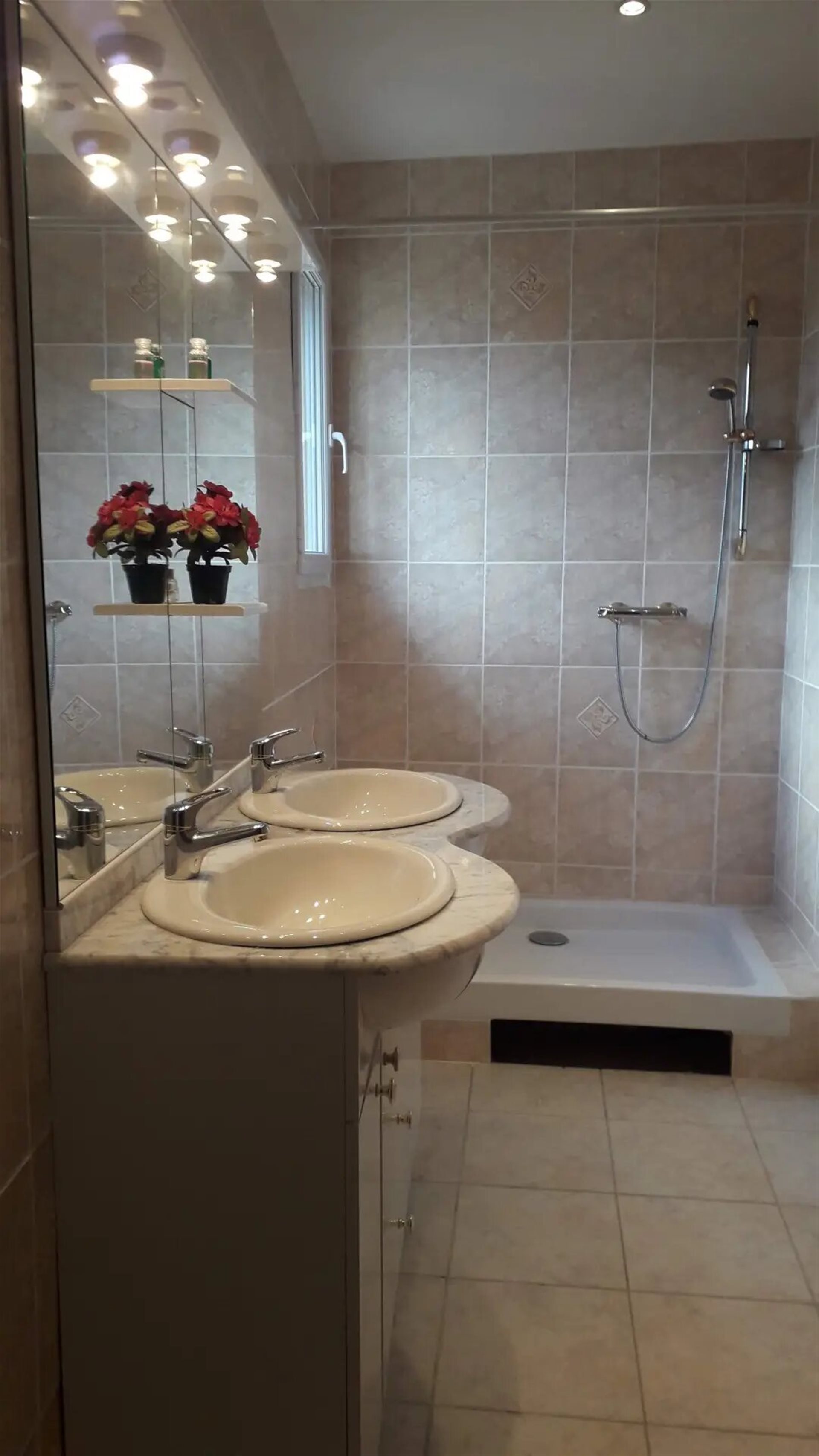 Maison à vendre, 220m², Les Salles-de-Castillon