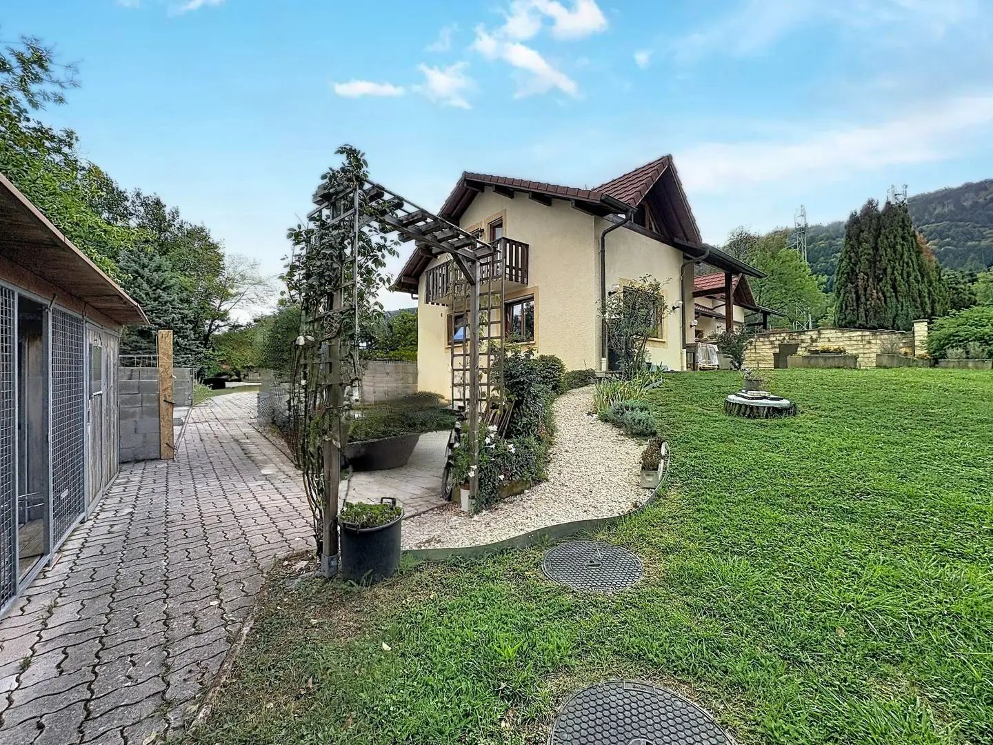 Maison à vendre, 180m², Brenthonne
