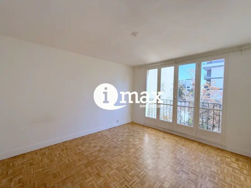 Appartement à louer, 31m², Courbevoie