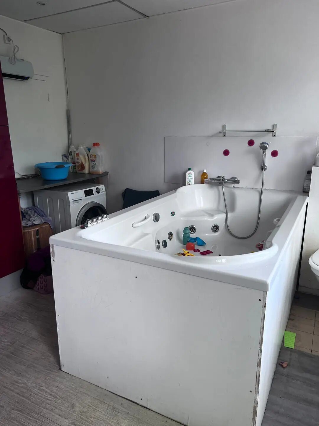 Maison à louer, 220m², Lamastre