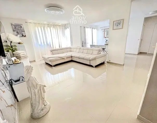 Appartement à vendre, 97m², Saint-Priest